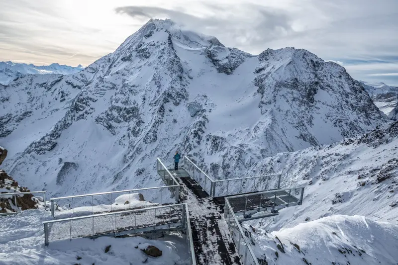 mountain summit view in the Paradiski ski area