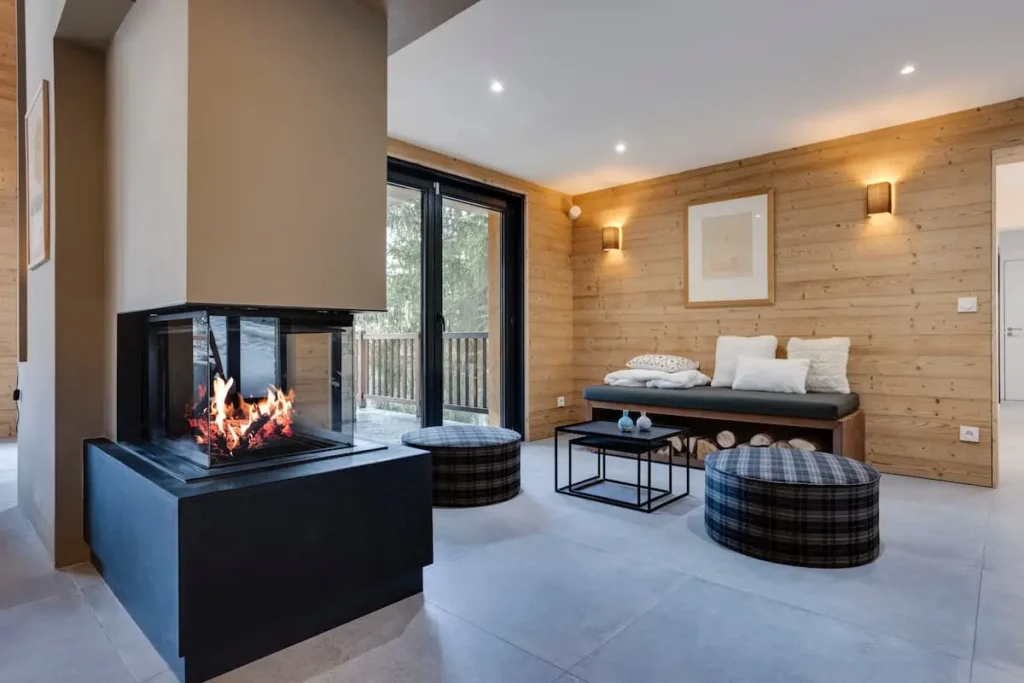 Luxury ski chalet in La Plagne 1800 4 chalet-avec-cheminee-bois-emlay