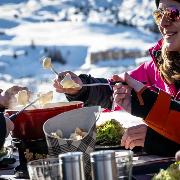 Commerces et restaurants la plagne 2 catered chalet la plagne