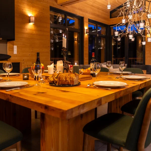 Espace repas et cuisine au chalet 8 chalet avec service de restauration