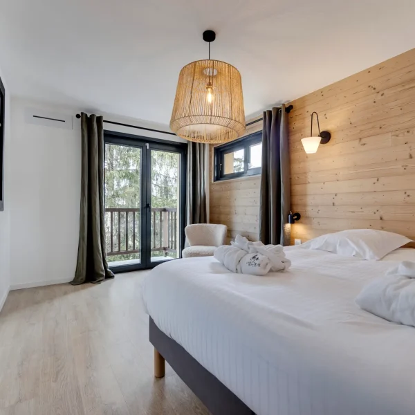 Bedrooms 9 chalet la plagne 15 people