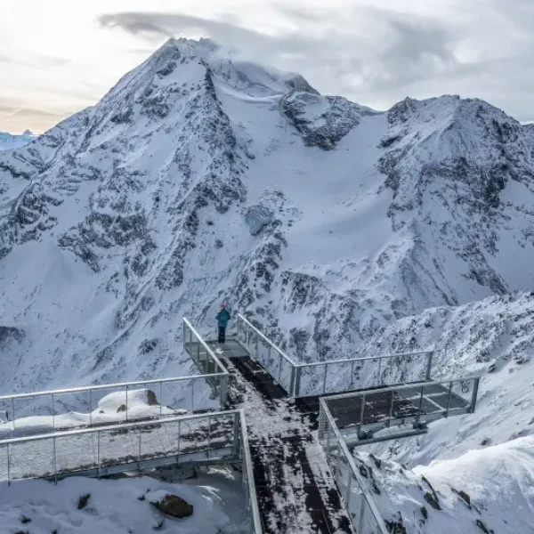 Chalet Paradiski au pied des pistes 6 vue sommet aiguille_rouge les arcs paradiski